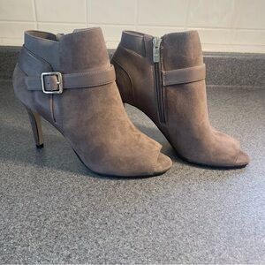Marc Fisher Shimmee Peep Toe Suede Boots Size 6 Excellent Condition